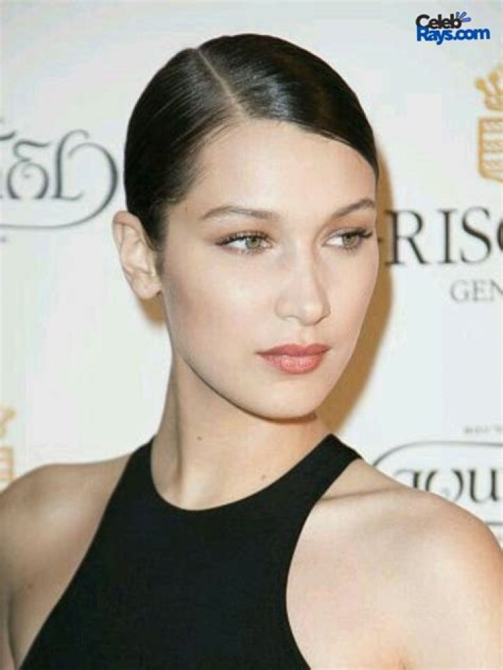 Bella Hadid (Model) Wiki, Bio, Height, Measurements, Affair, Dating, Net Worth, Family, Career, Facts
