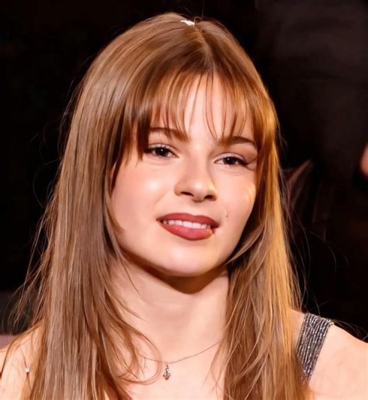 Clara Burel Ranking, Instagram, Prize Money, Net Worth, Height